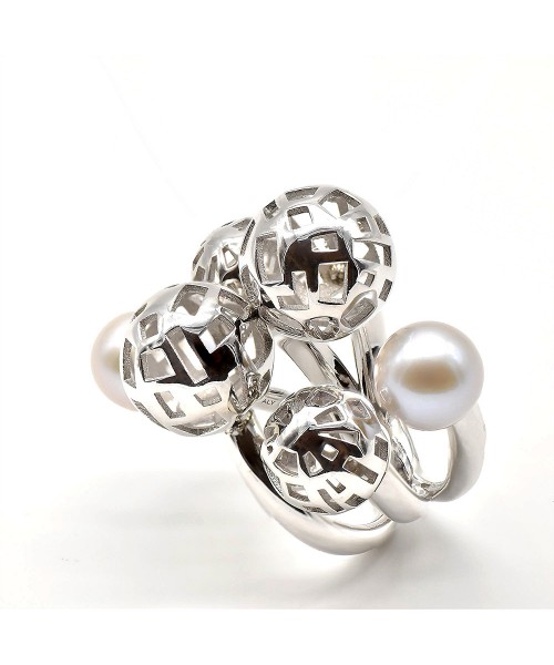 Fifth Season by Roberto Coin. Silver ring with pearls